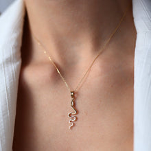 Load image into Gallery viewer, Thin Serpent Pendant Necklace
