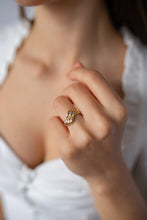 Load image into Gallery viewer, Geometric Croissant Ring