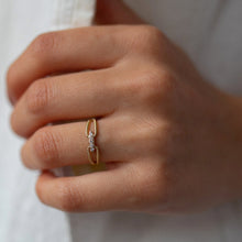 Load image into Gallery viewer, Double Stranded Diamond Ring
