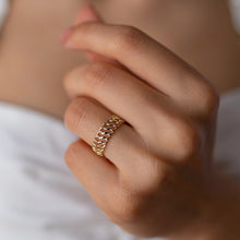 Load image into Gallery viewer, Vienna Chain Gold Ring