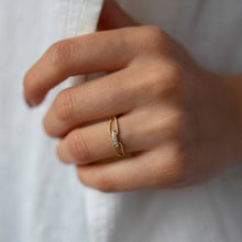 Load image into Gallery viewer, Double Stranded Diamond Ring