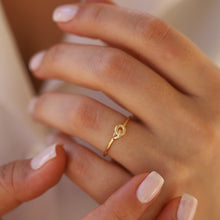 Load image into Gallery viewer, Dainty Gold Knot Ring