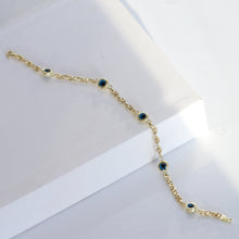 Load image into Gallery viewer, Oval Link Chain Evil Eye Bracelet