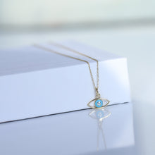 Load image into Gallery viewer, Minimal Evil Eye Pendant Necklace
