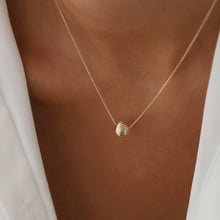 Load image into Gallery viewer, Bead Pendant Necklace