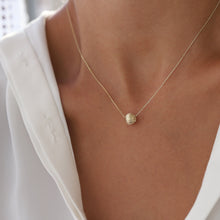 Load image into Gallery viewer, Bead Pendant Necklace
