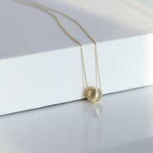 Load image into Gallery viewer, Bead Pendant Necklace