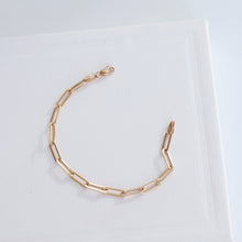Load image into Gallery viewer, Rose Gold Paperclip Bracelet