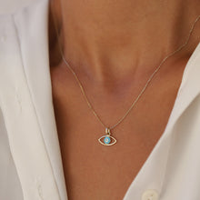 Load image into Gallery viewer, Minimal Evil Eye Pendant Necklace