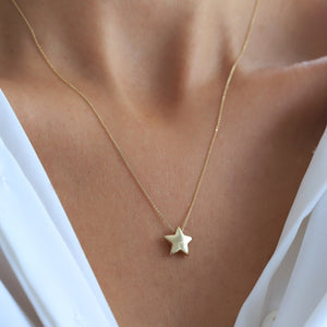 Gold Shining Star Necklace, 14K Gold Necklace, Minimal Invisible Chain Necklace, 3D Floating Star Pendant, Dainty Layering Necklace