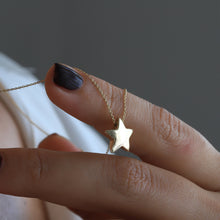 Load image into Gallery viewer, Gold Shining Star Necklace, 14K Gold Necklace, Minimal Invisible Chain Necklace, 3D Floating Star Pendant, Dainty Layering Necklace
