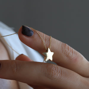 Gold Shining Star Necklace, 14K Gold Necklace, Minimal Invisible Chain Necklace, 3D Floating Star Pendant, Dainty Layering Necklace