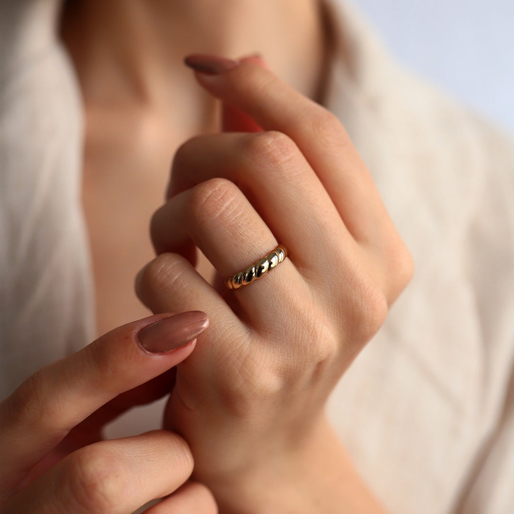 Thin Twisted Rope Ring, 14K Gold Braided Ring, Minimalist Fine Jewelry, Gift for Her, Statement Ring, Dome Ring, Everyday Gold Jewelry