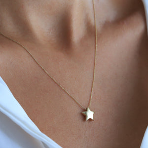 Gold Shining Star Necklace, 14K Gold Necklace, Minimal Invisible Chain Necklace, 3D Floating Star Pendant, Dainty Layering Necklace