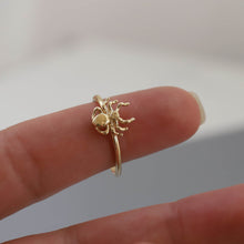 Load image into Gallery viewer, 14K Gold Spider Ring, Minimal Stackable Ring, Thin Gold Ring, Everyday Jewelry, Mother&#39;s Day, Birthday, Astrology, Crab Ring, Gift for Her
