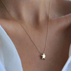 Gold Shining Star Necklace, 14K Gold Necklace, Minimal Invisible Chain Necklace, 3D Floating Star Pendant, Dainty Layering Necklace