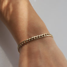 Load image into Gallery viewer, Cuban Link Curb Chain 5mm Bracelet
