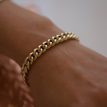 Load image into Gallery viewer, 7.85mm Round Curb Chain Bracelet
