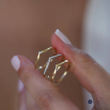 Load image into Gallery viewer, Pavé Diamond Wishbone Ring
